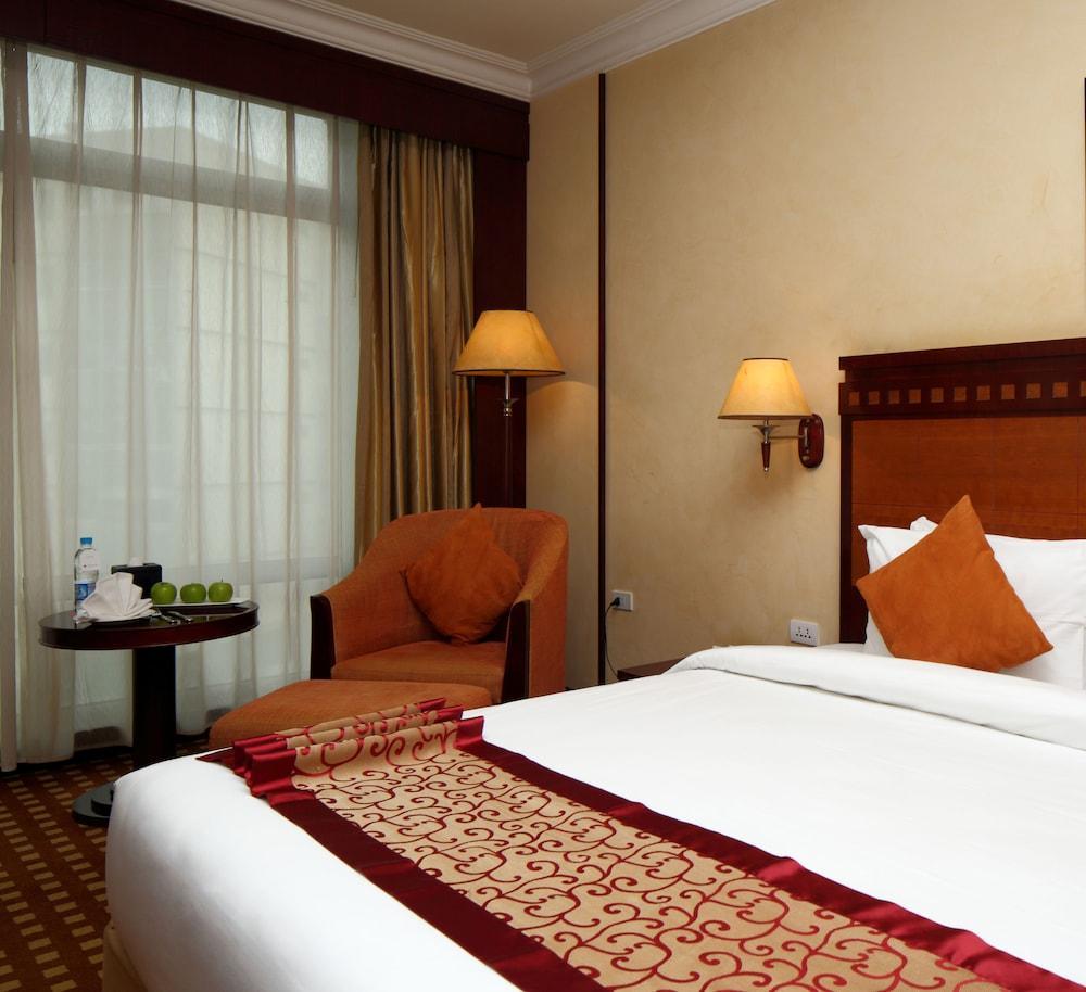 Ramada Riyadh Hotel Eksteriør bilde