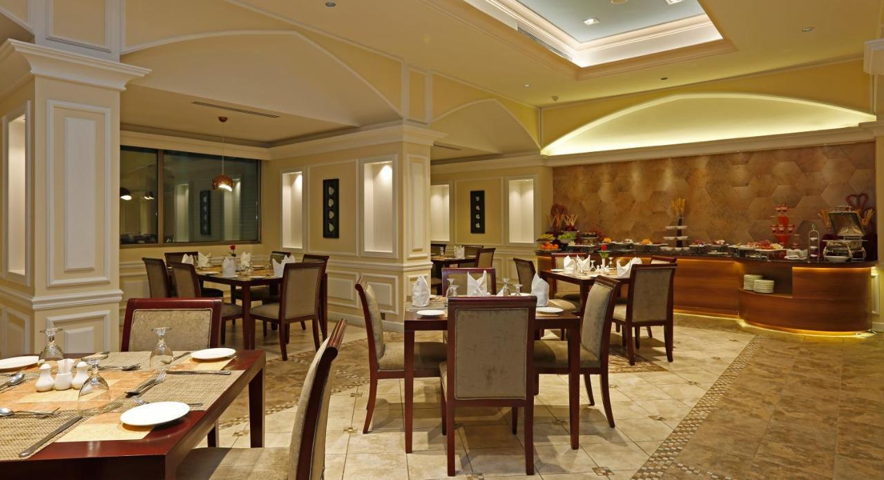 Ramada Riyadh Hotel Eksteriør bilde