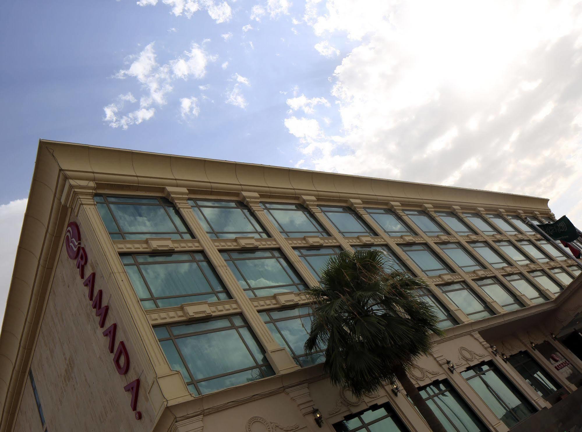 Ramada Riyadh Hotel Eksteriør bilde