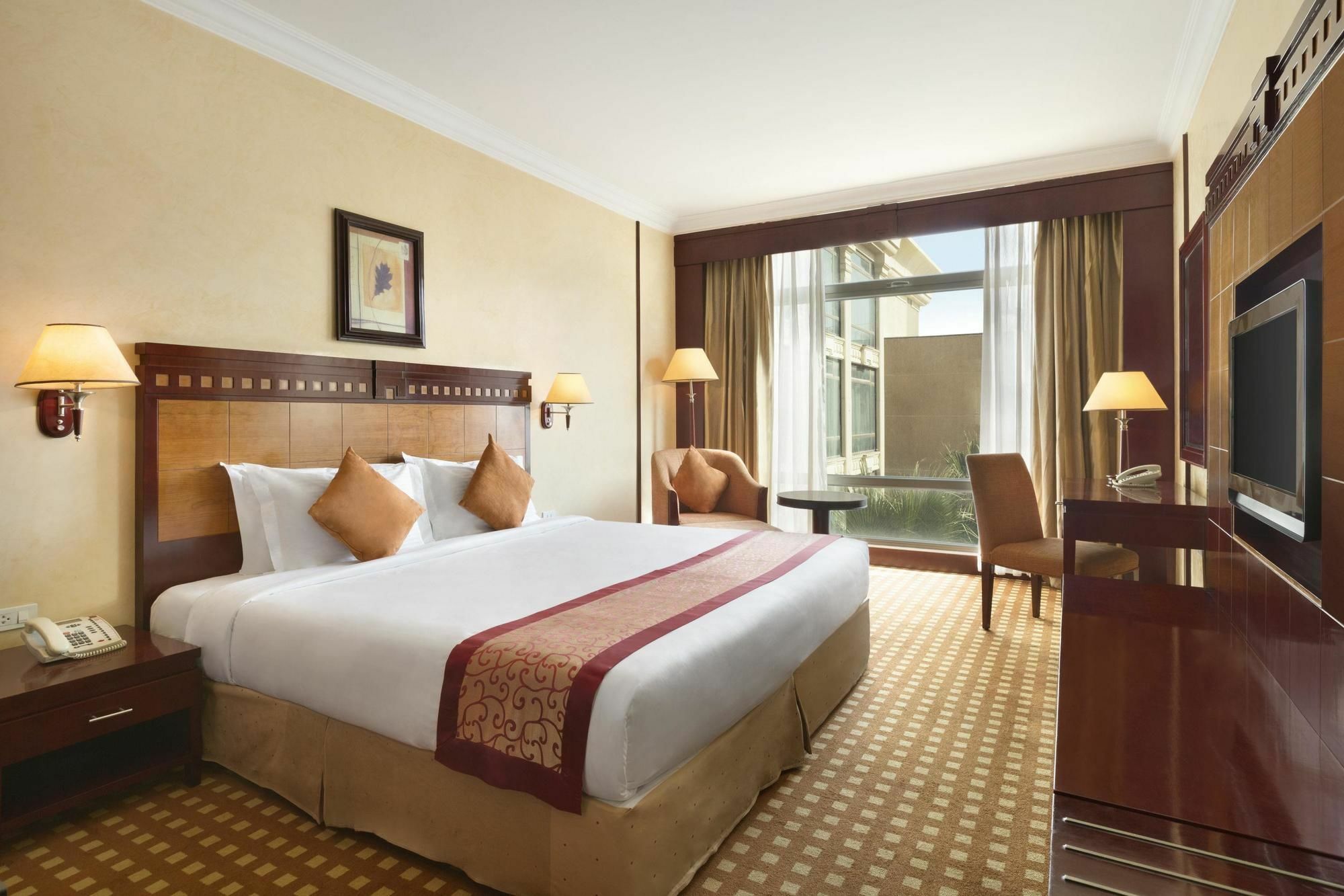 Ramada Riyadh Hotel Eksteriør bilde